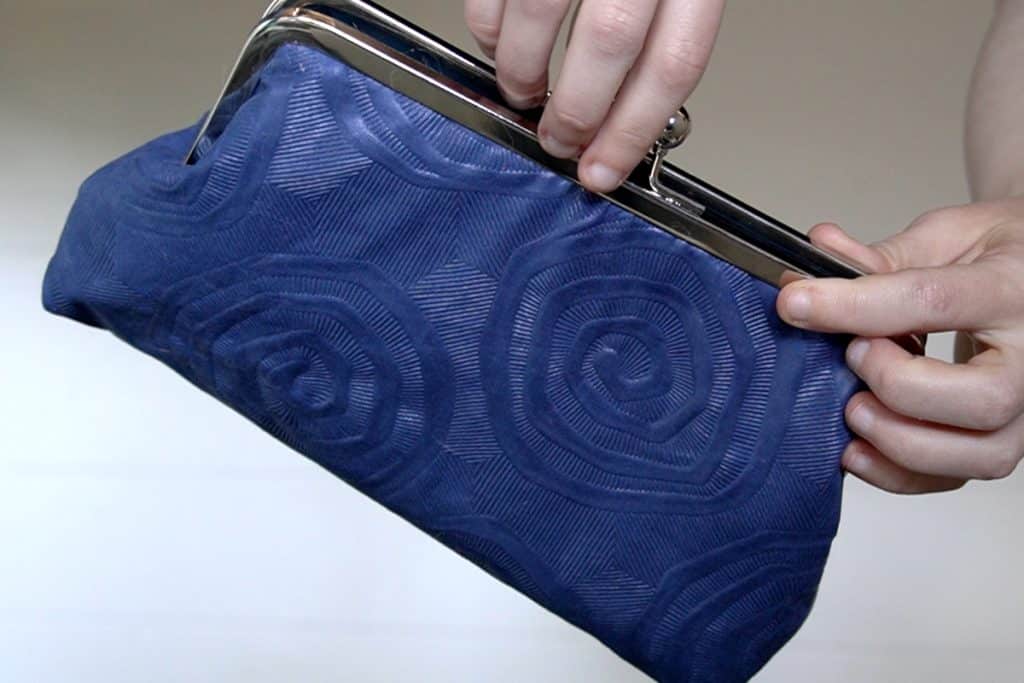 clutch purse