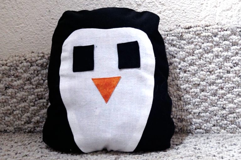 Tutorial: Cute Penguin Pillow
